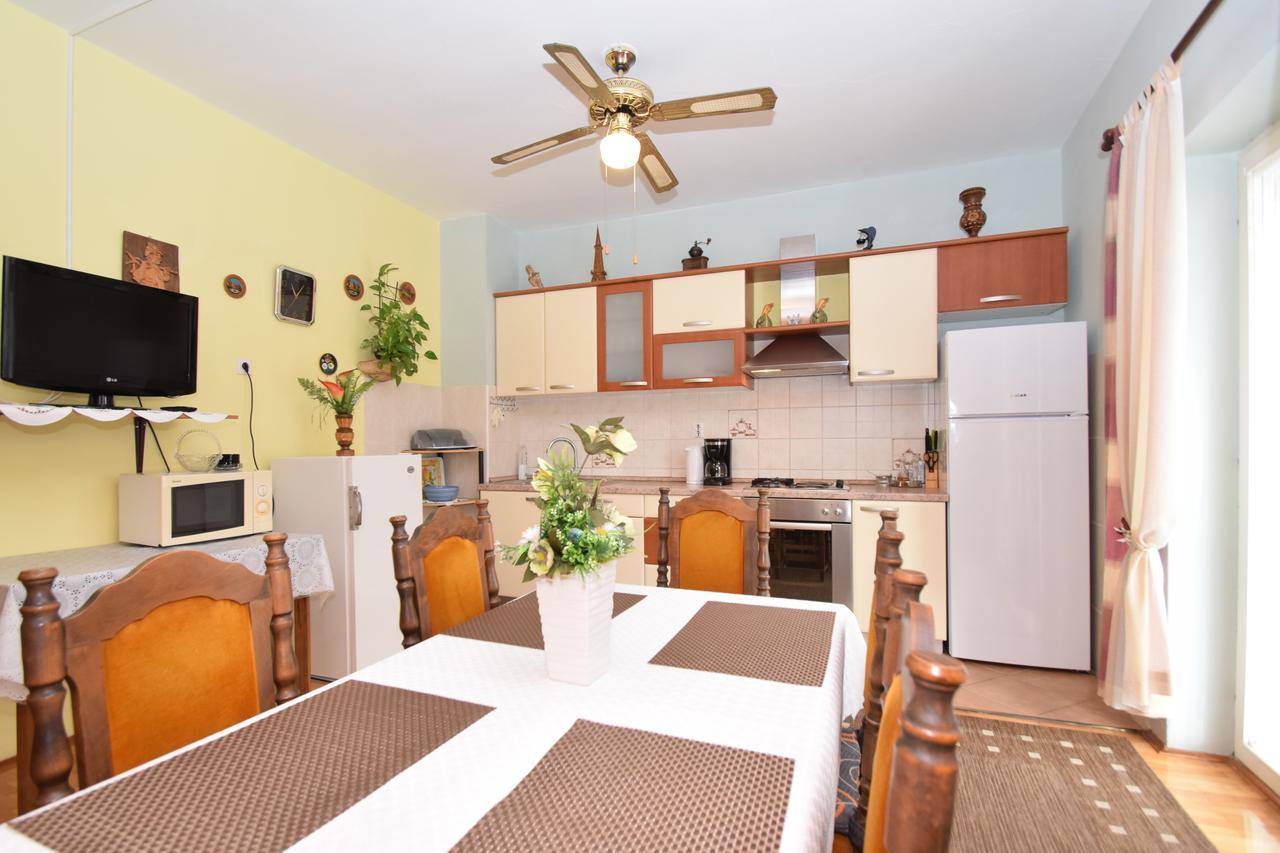 Apartments Mira Стариград-Пакленица Номер фото
