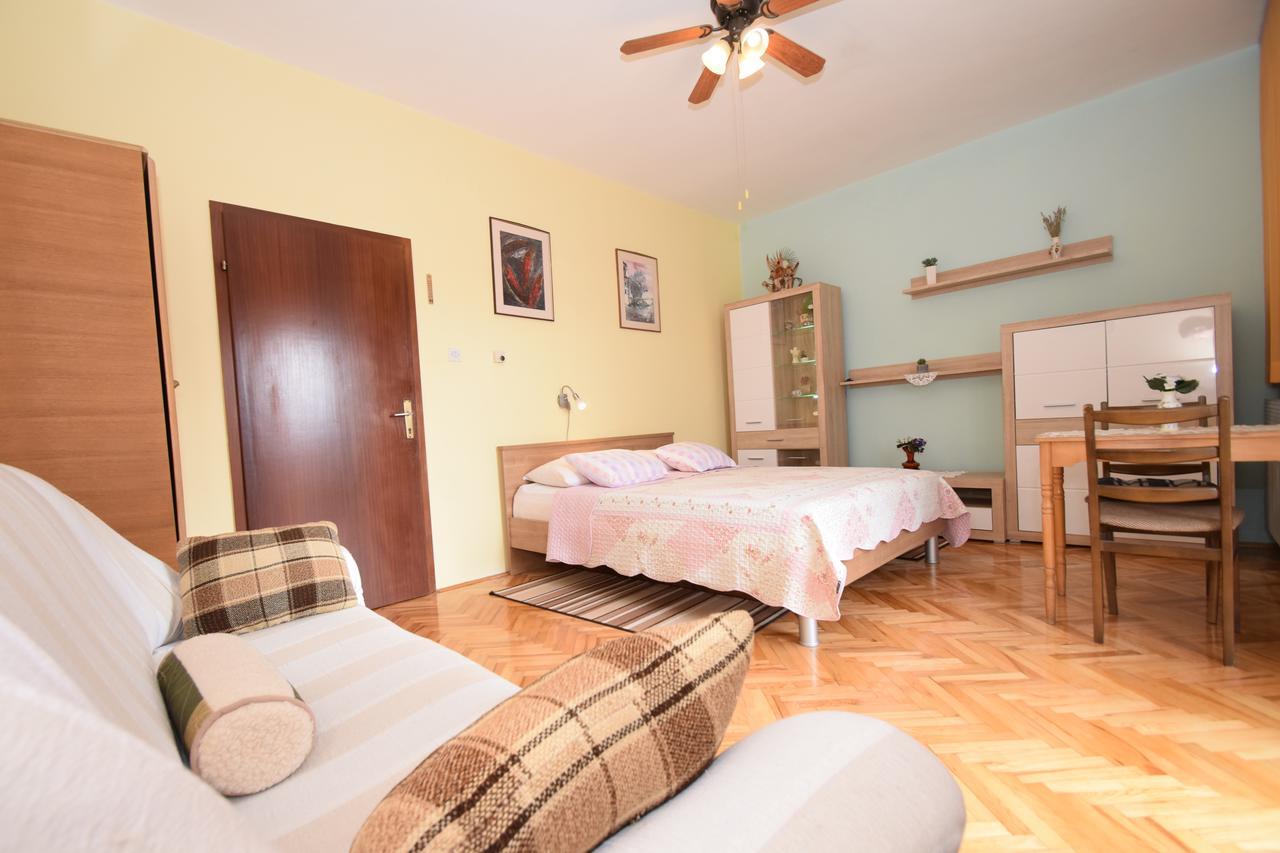 Apartments Mira Стариград-Пакленица Номер фото